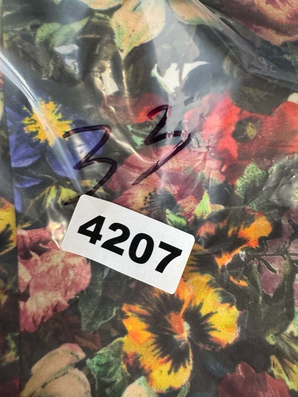 alice + olivia Kiro Floral Print Mini Dress V-Neck Size 6 - Picture 10 of 10